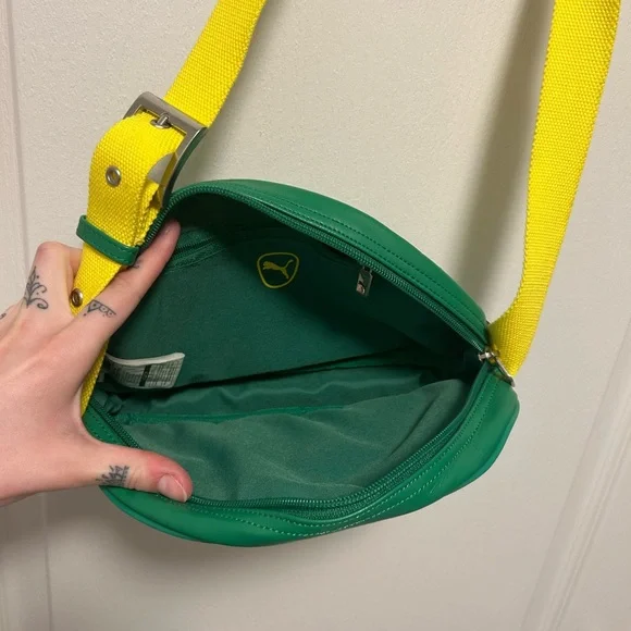 ✨Host Pick✨ Y2K Puma Pleather Belt Bag/Crossbody Bag - Picture 3 of 6